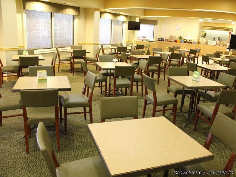 拉昆塔大学路珊瑚泉旅馆及套房酒店 科勒尔斯普林斯 外观 照片